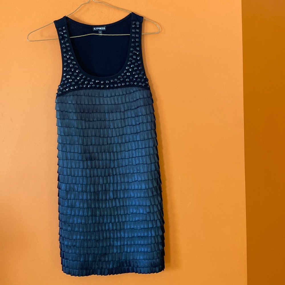 Express lady sleek little black dress in size extra small.
